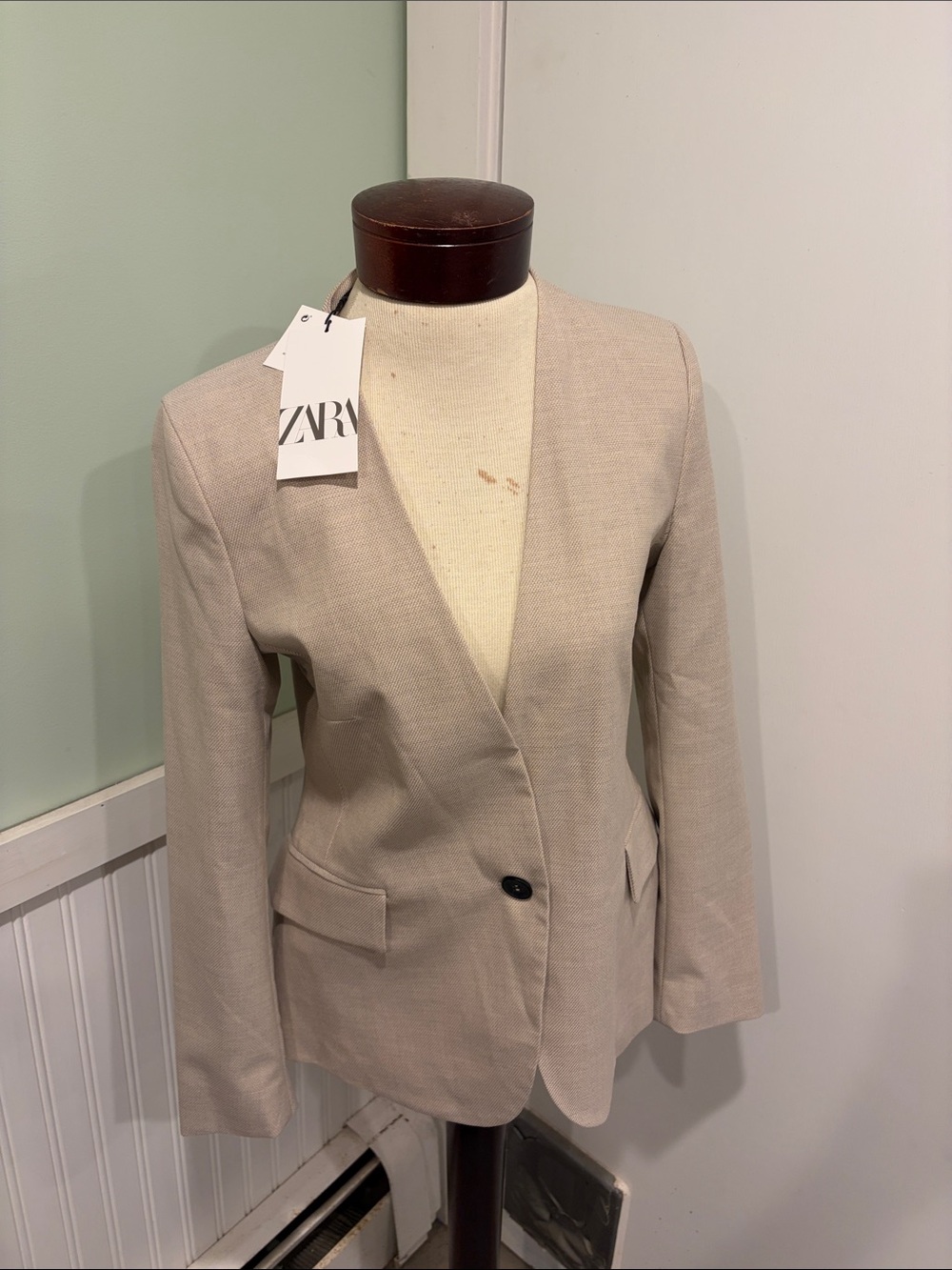 Zara Women's Light Beige Single-Button Blazer size 6